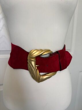 Vintage Express Red Suede Wide Belt with Sculpted Gold Buckle ✨